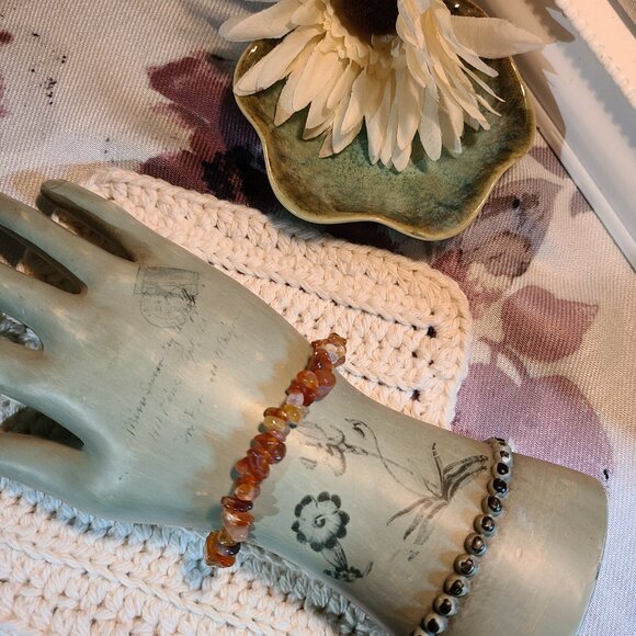 Carnelian Chip Bracelet | Natural Gemstone Stretch Boho Healing Crystal Gift - Picture 4 of 7